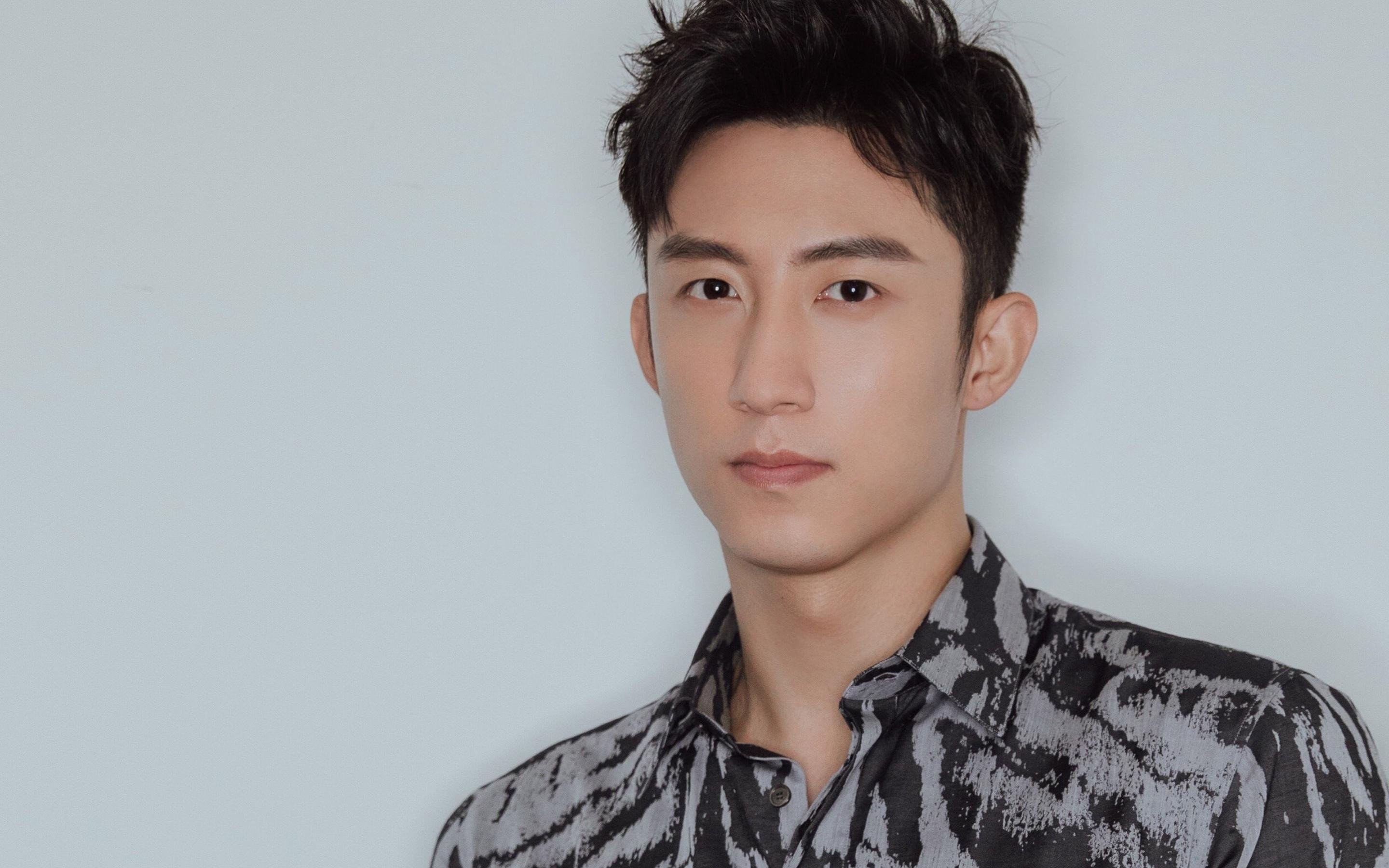 观众自发组织看球团体增强城市间体育文化联结