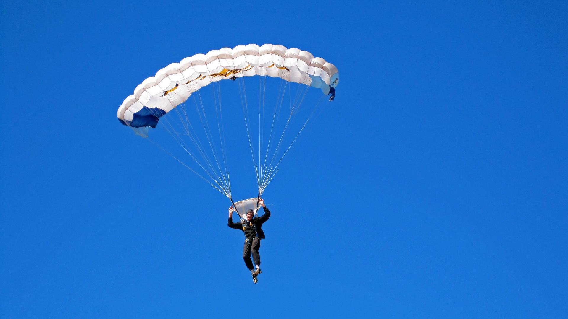 爱游戏 电竞-特色篮球文化剧场在全国巡演，提升运动精神传播力，篮球文化艺术节